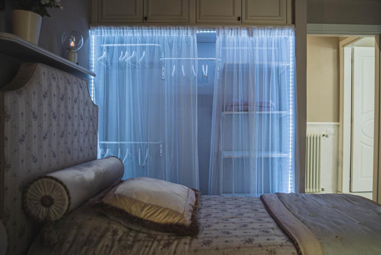 Belvedere Luxury Apartment, View On The Lucca Walls ภายนอก รูปภาพ