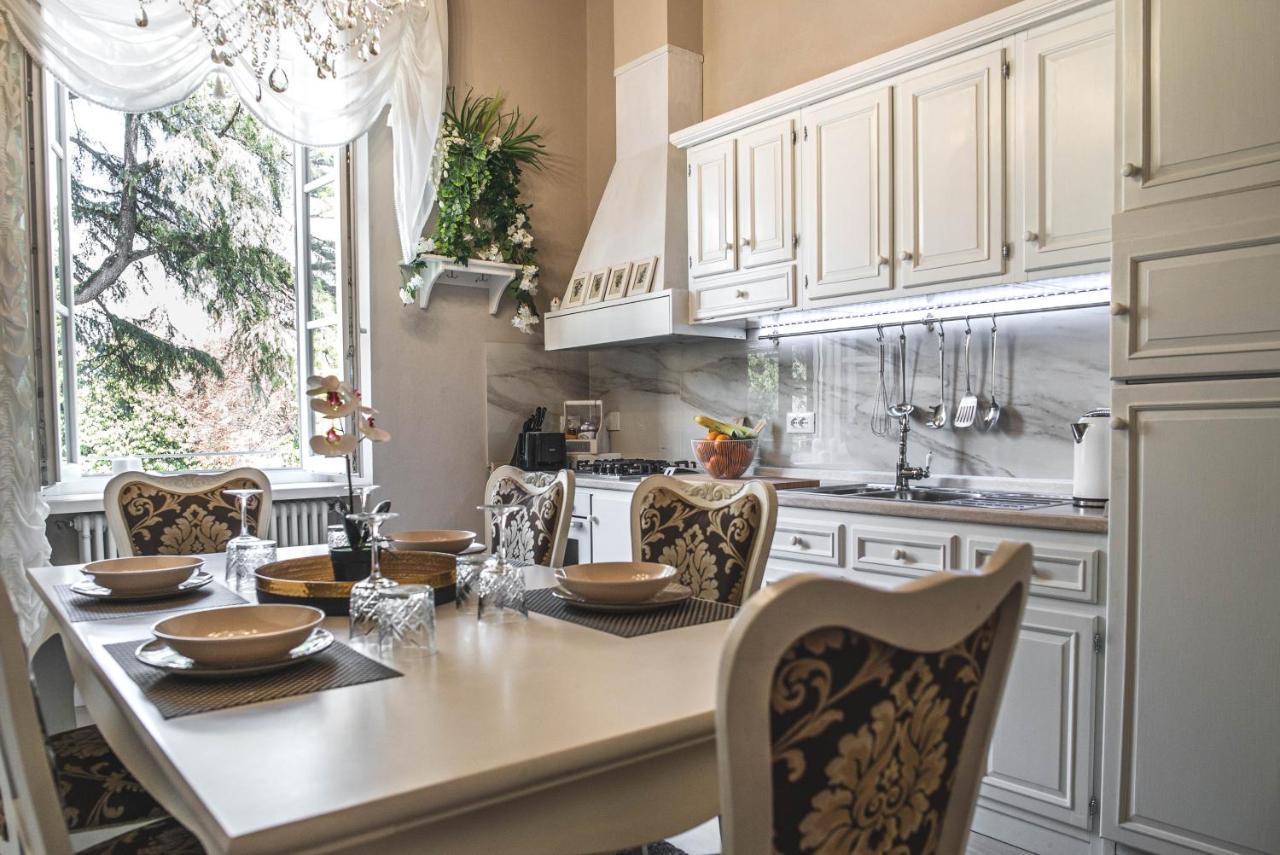 Belvedere Luxury Apartment, View On The Lucca Walls ภายนอก รูปภาพ